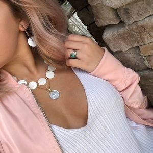 White Disc Choker